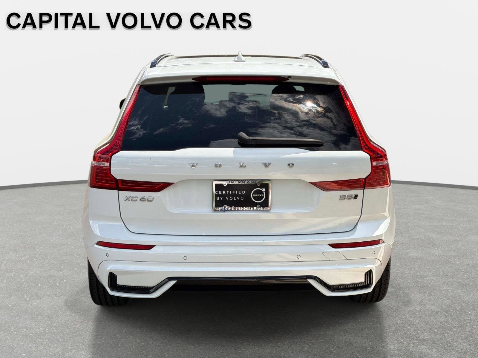 Certified 2024 Volvo XC60 B5 Plus AWD/4WD image 6