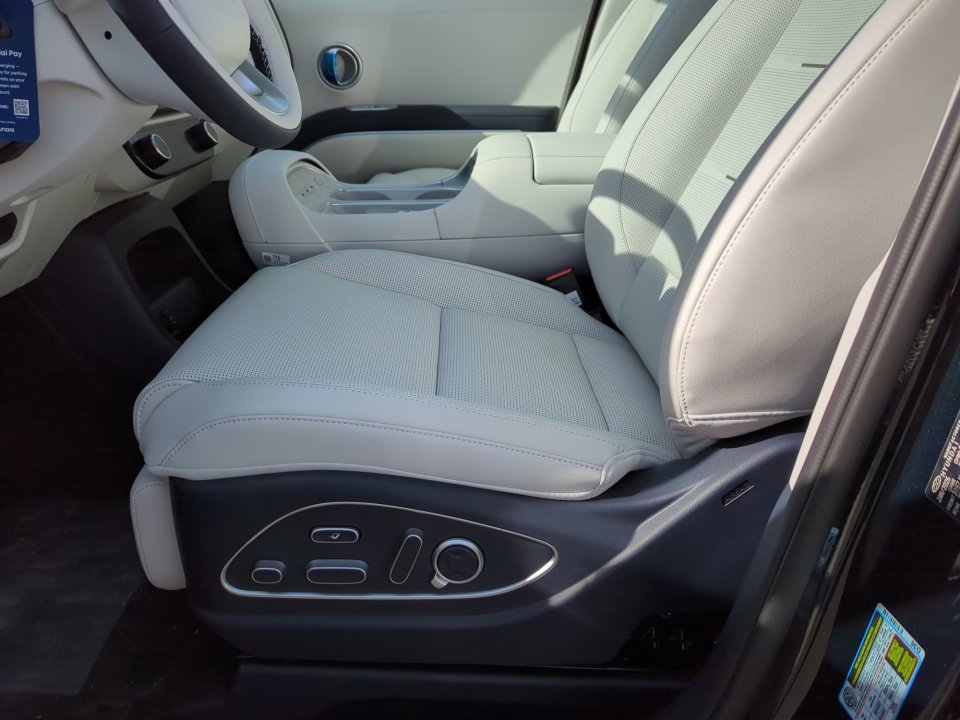 New 2026 Hyundai Palisade Calligraphy image 9