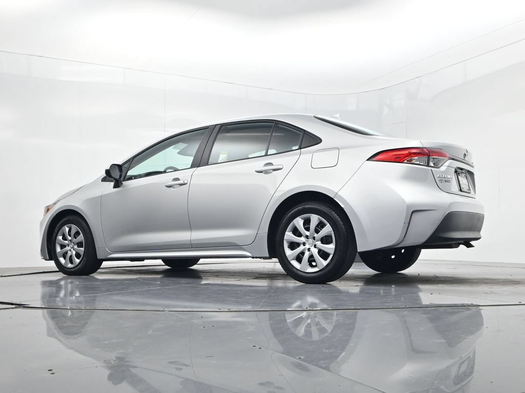 Used 2023 Toyota Corolla LE FWD image 45