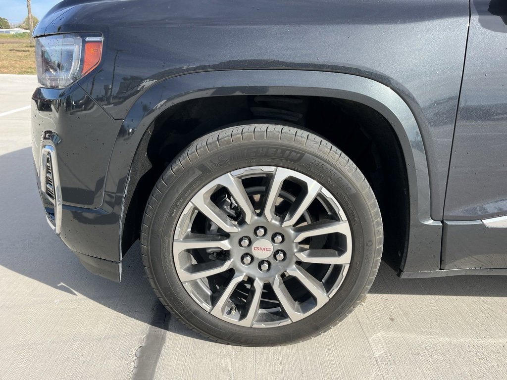 Used 2021 GMC Acadia Denali w/ Denali Technology Package image 7