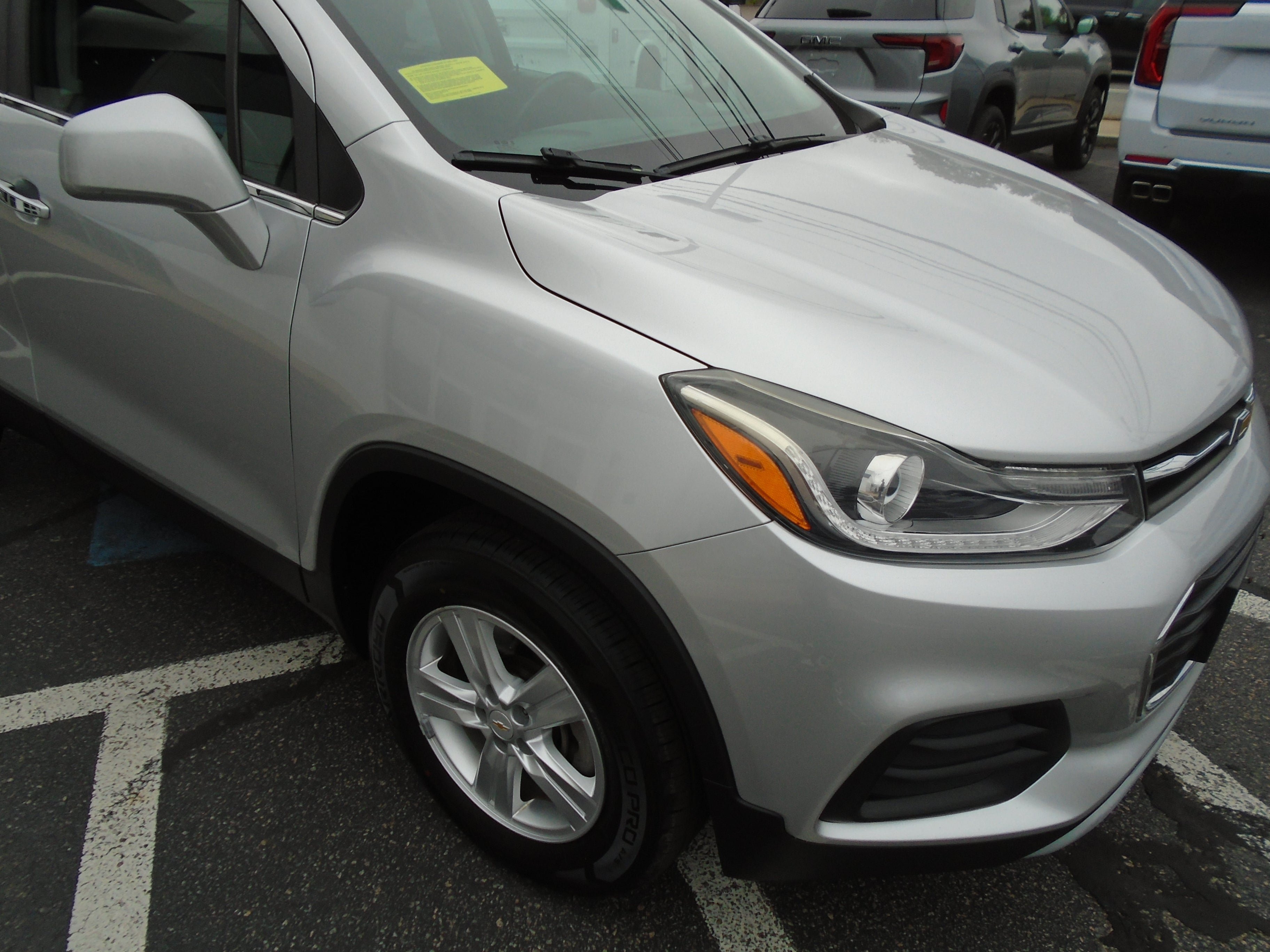 Certified 2018 Chevrolet Trax LT w/ LT Convenience Package AWD/4WD image 12