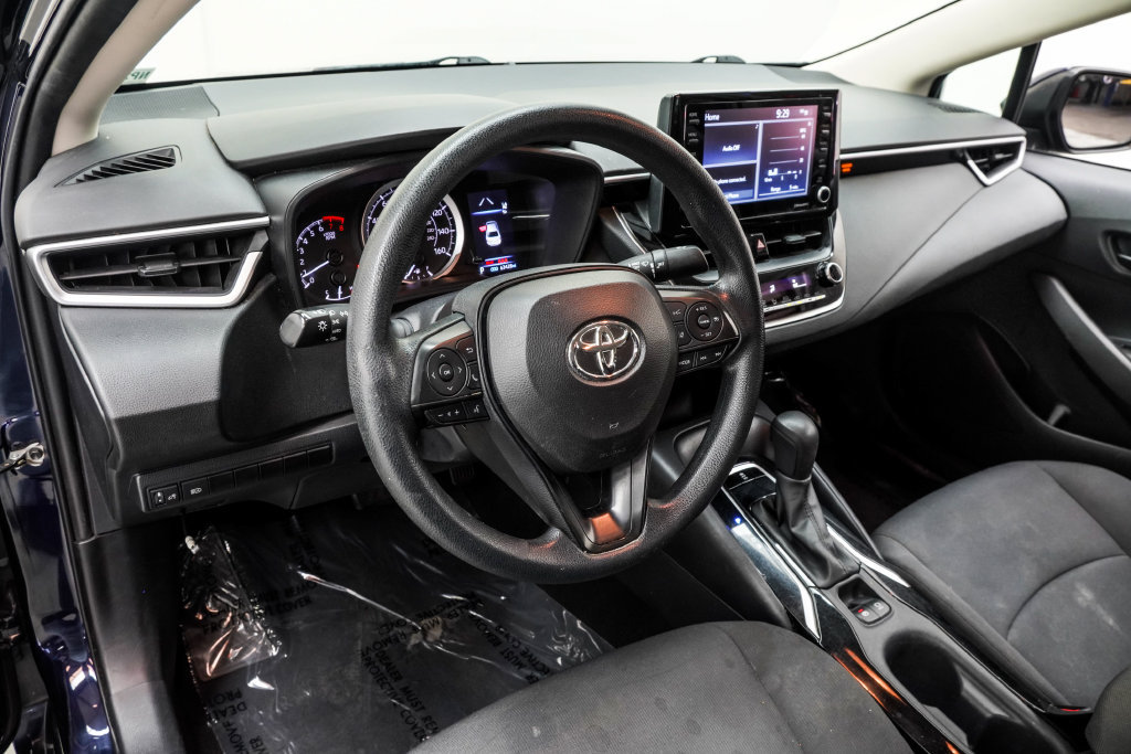 Used 2022 Toyota Corolla LE FWD image 19
