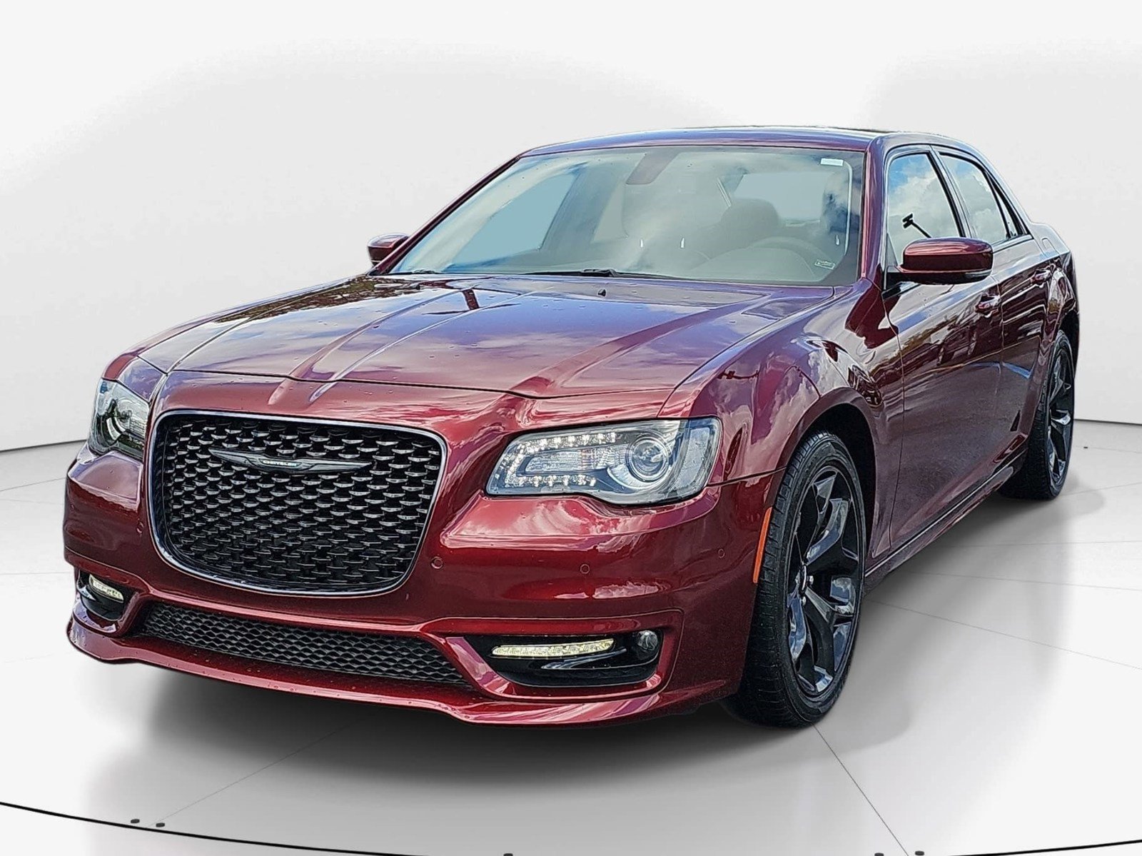Used 2022 Chrysler 300 Touring L w/ Comfort Group RWD image 8