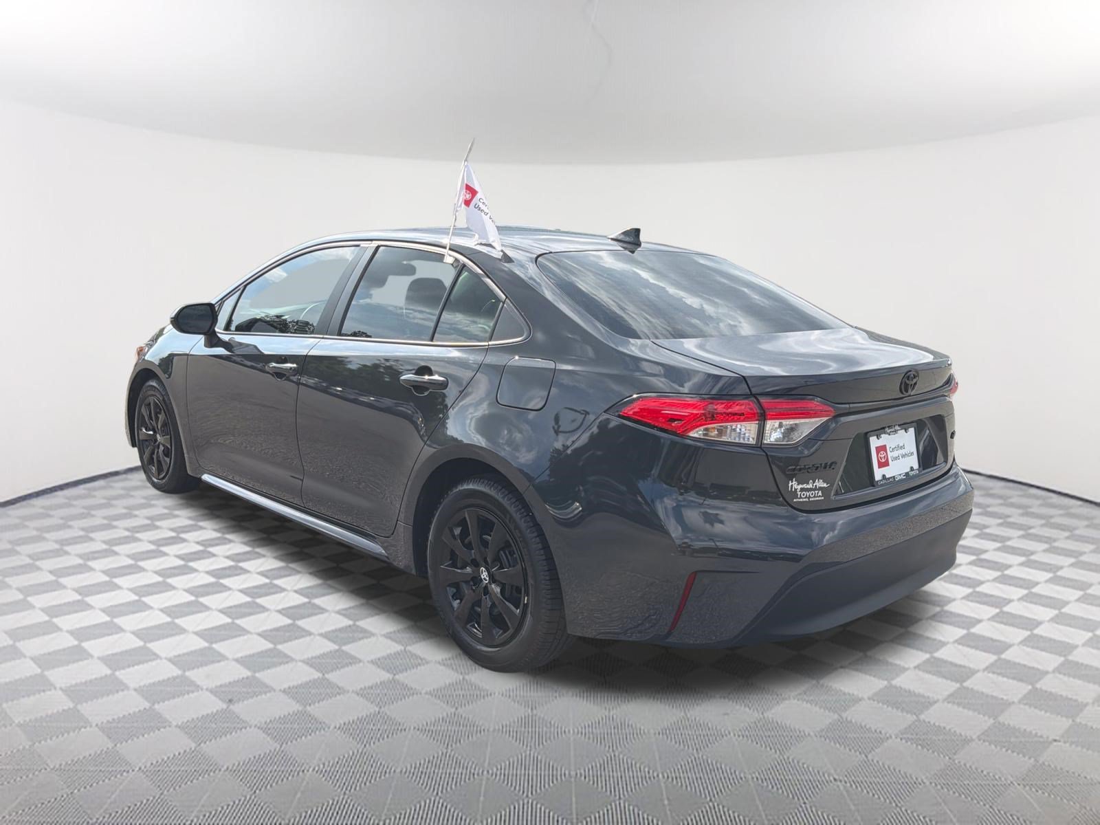 Used 2024 Toyota Corolla LE FWD image 15