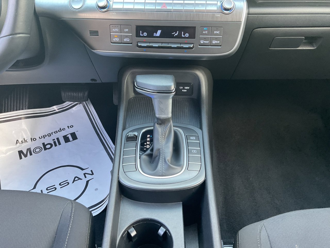 Used 2025 Hyundai Kona SEL FWD image 14