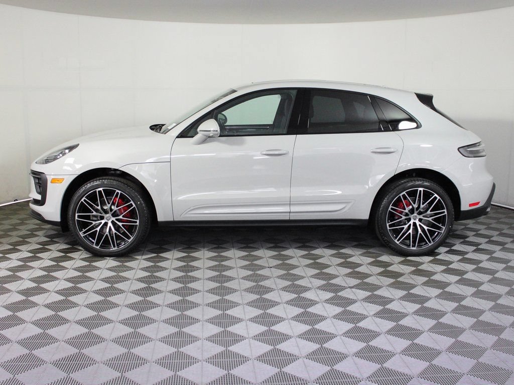 Certified 2026 Porsche Macan S AWD/4WD image 2