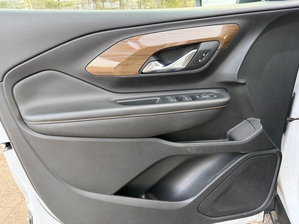 Used 2019 GMC Terrain SLE w/ Driver Convenience Package image 16