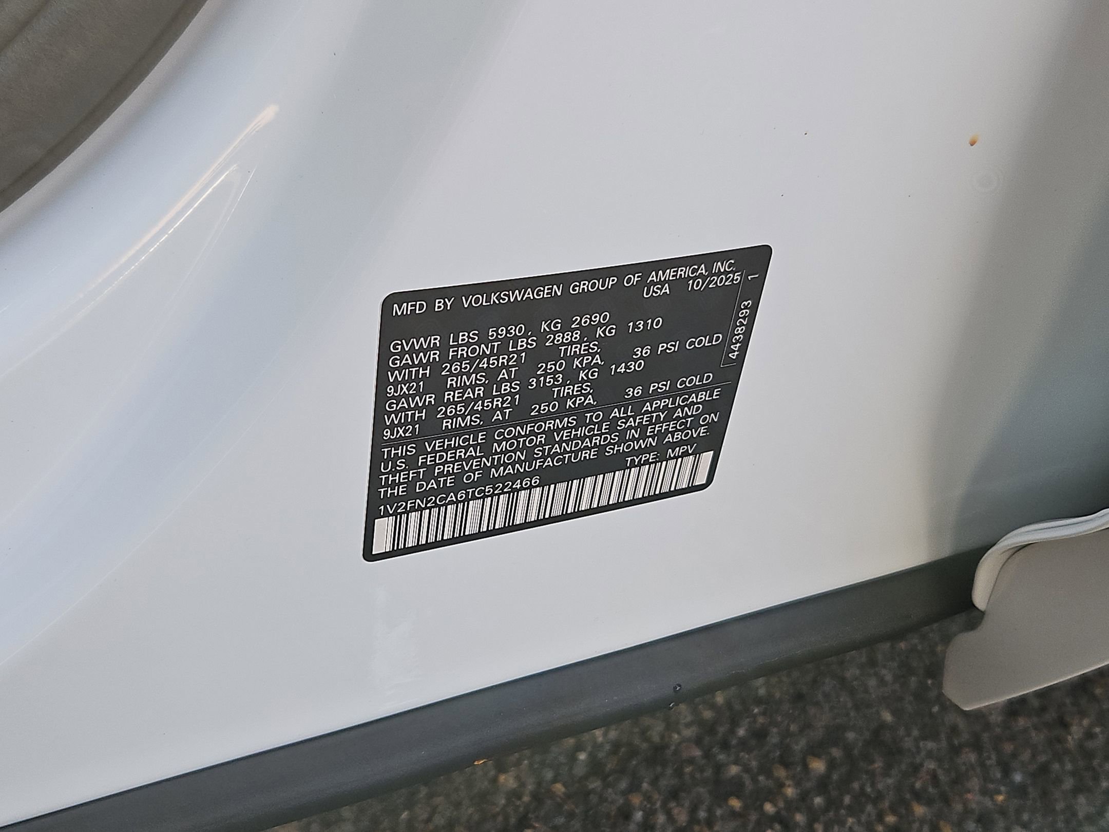 New 2026 Volkswagen Atlas SEL Premium R-Line image 34