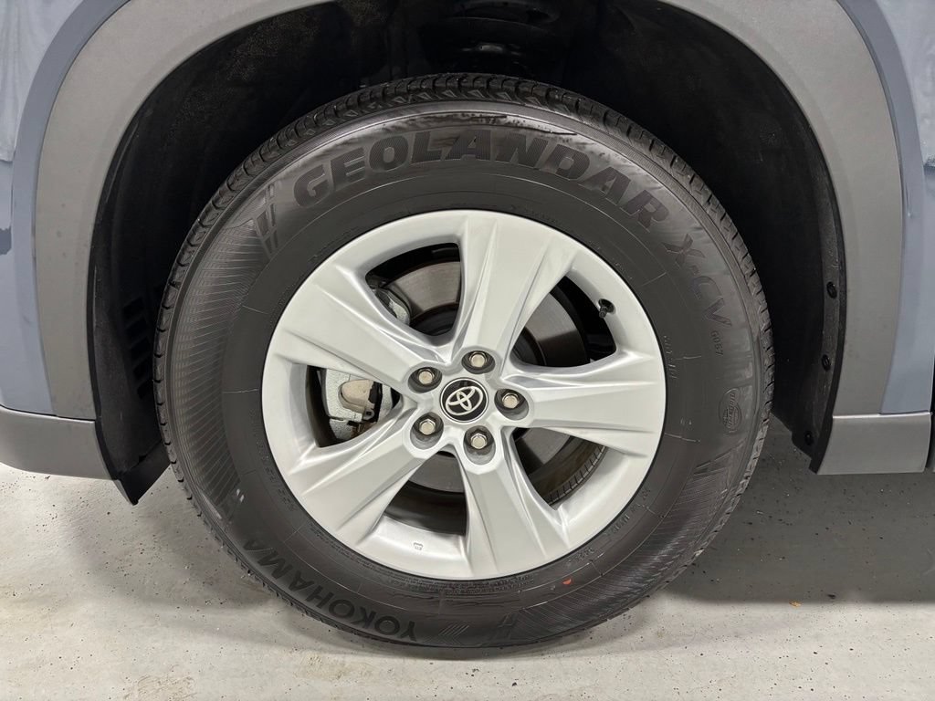 Used 2026 Toyota Grand Highlander AWD image 68
