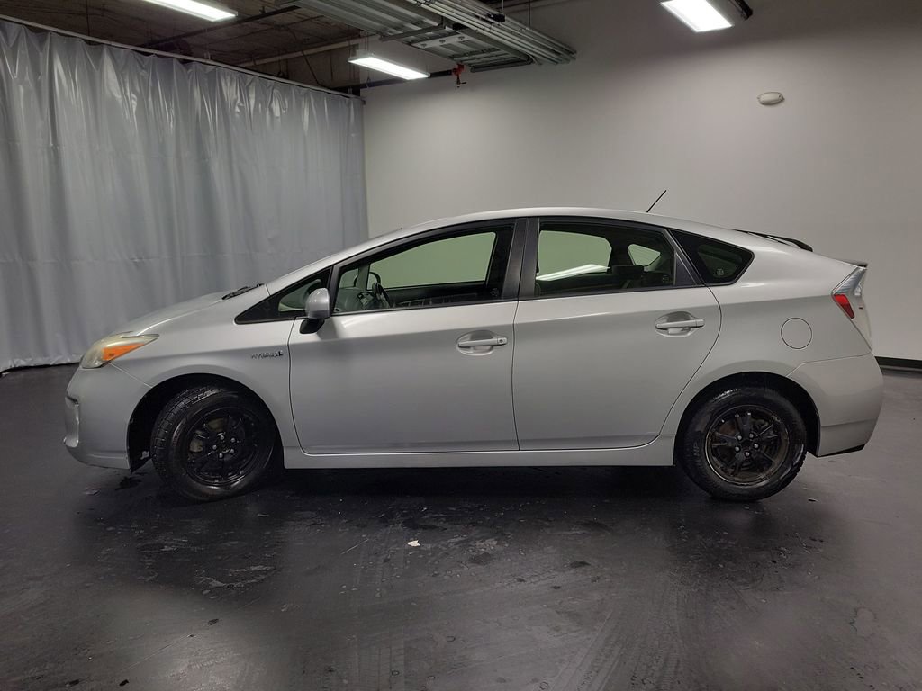 Used 2014 Toyota Prius Two image 5