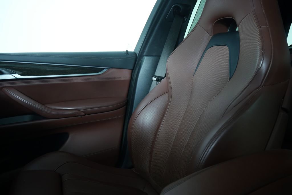Used 2019 BMW X6 M w/ Executive Package image 28