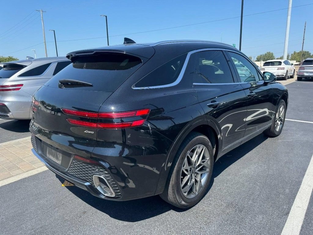 Certified 2022 Genesis GV70 2.5T w/ Advanced Package AWD/4WD image 3