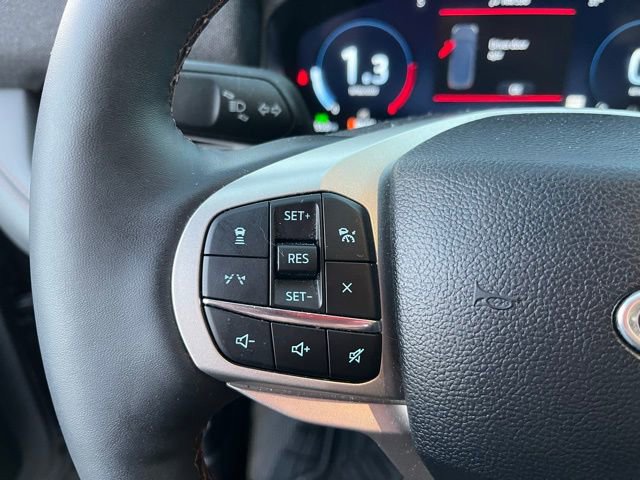 Used 2025 Ford Explorer Active image 19