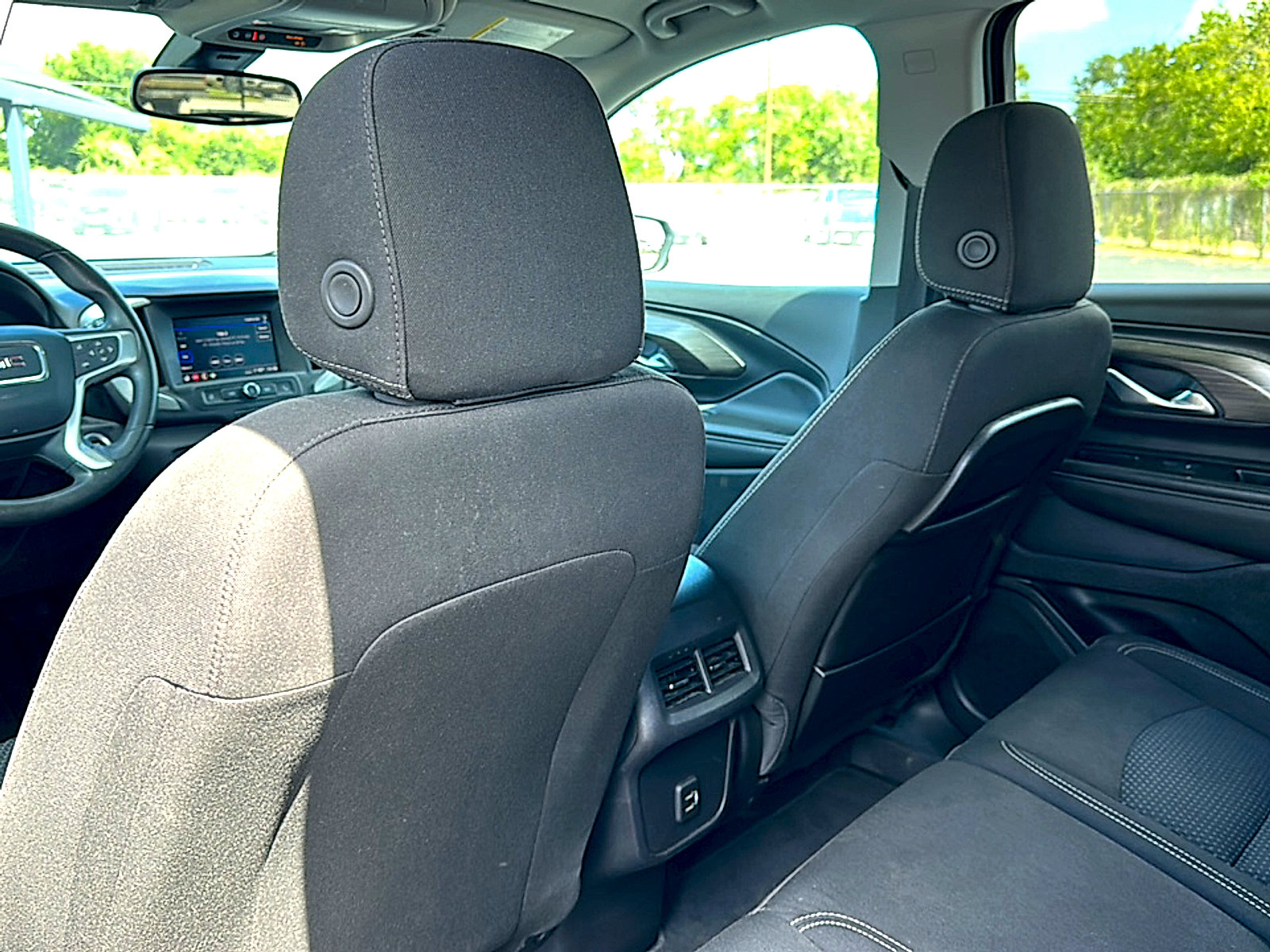 Used 2024 GMC Terrain SLE FWD image 17