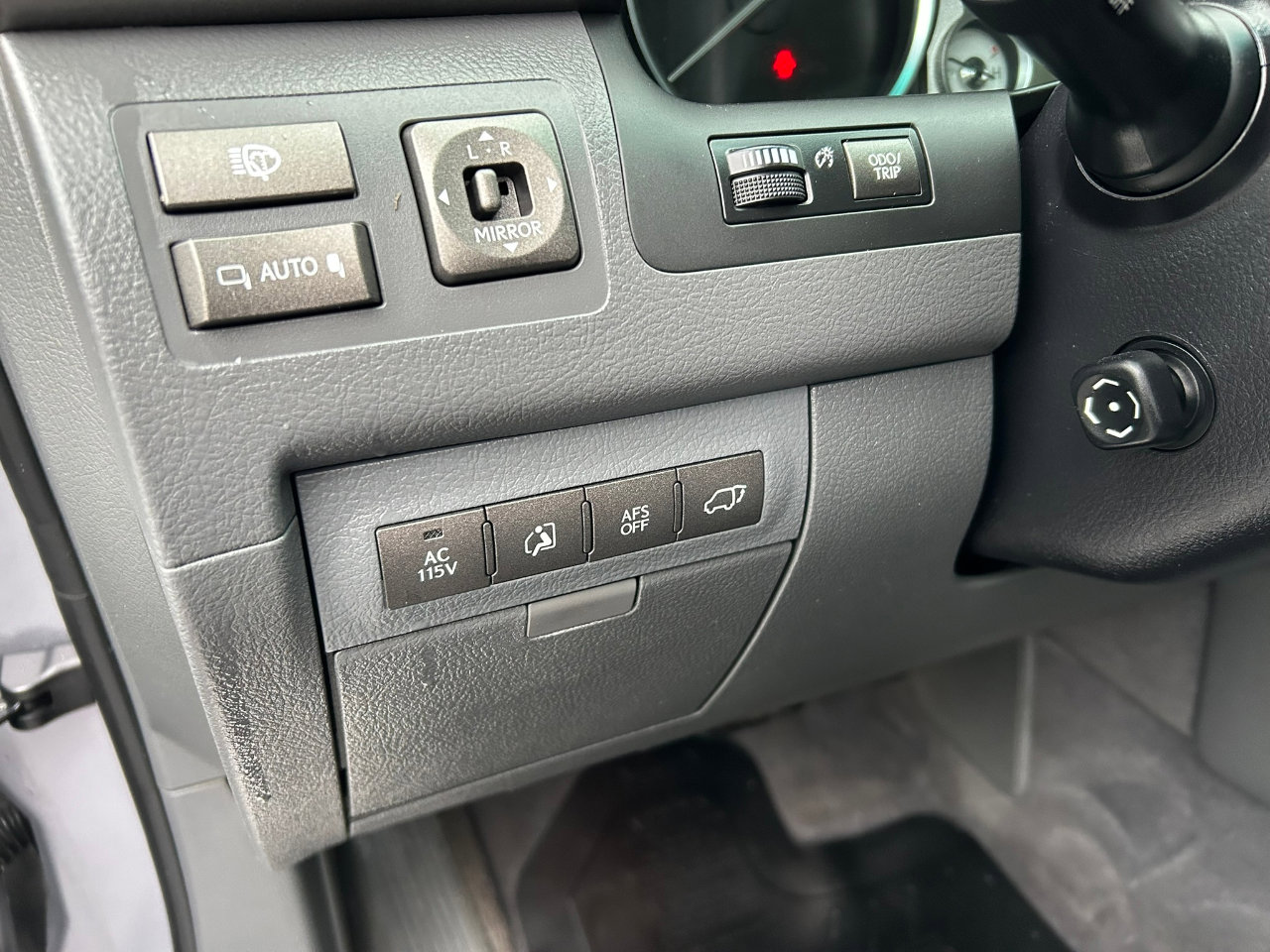 Used 2008 Lexus LX 570 4WD image 12