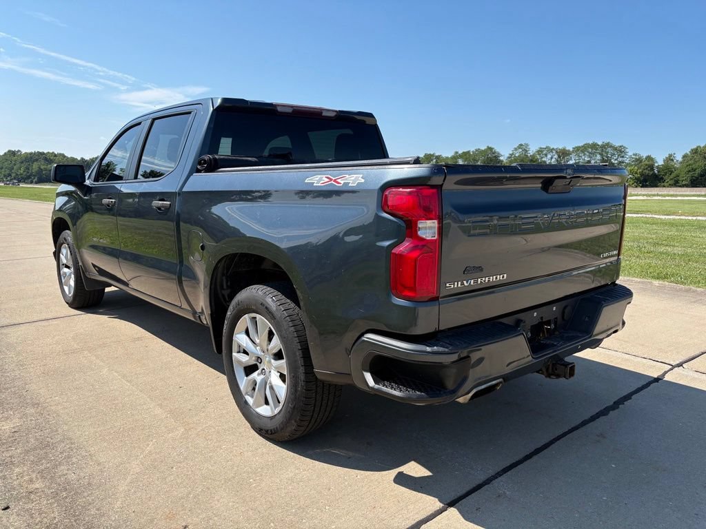 Used 2020 Chevrolet Silverado 1500 Custom w/ Custom Value Package AWD/4WD image 4