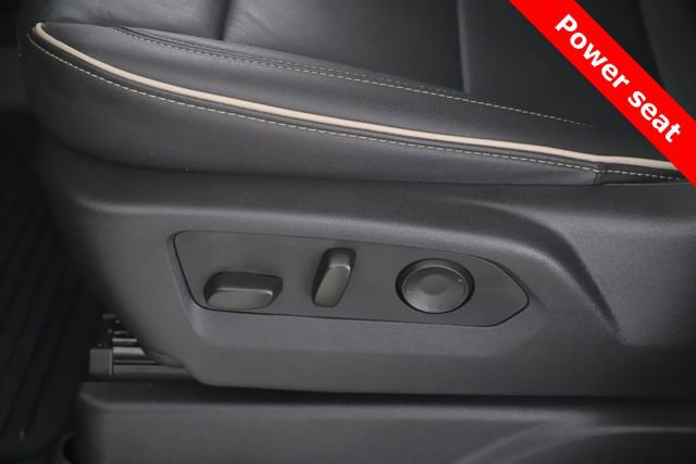 Used 2025 GMC Yukon Elevation w/ Technology Package AWD/4WD image 19