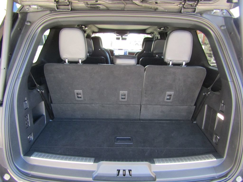 Used 2023 Lincoln Navigator Reserve AWD/4WD image 37