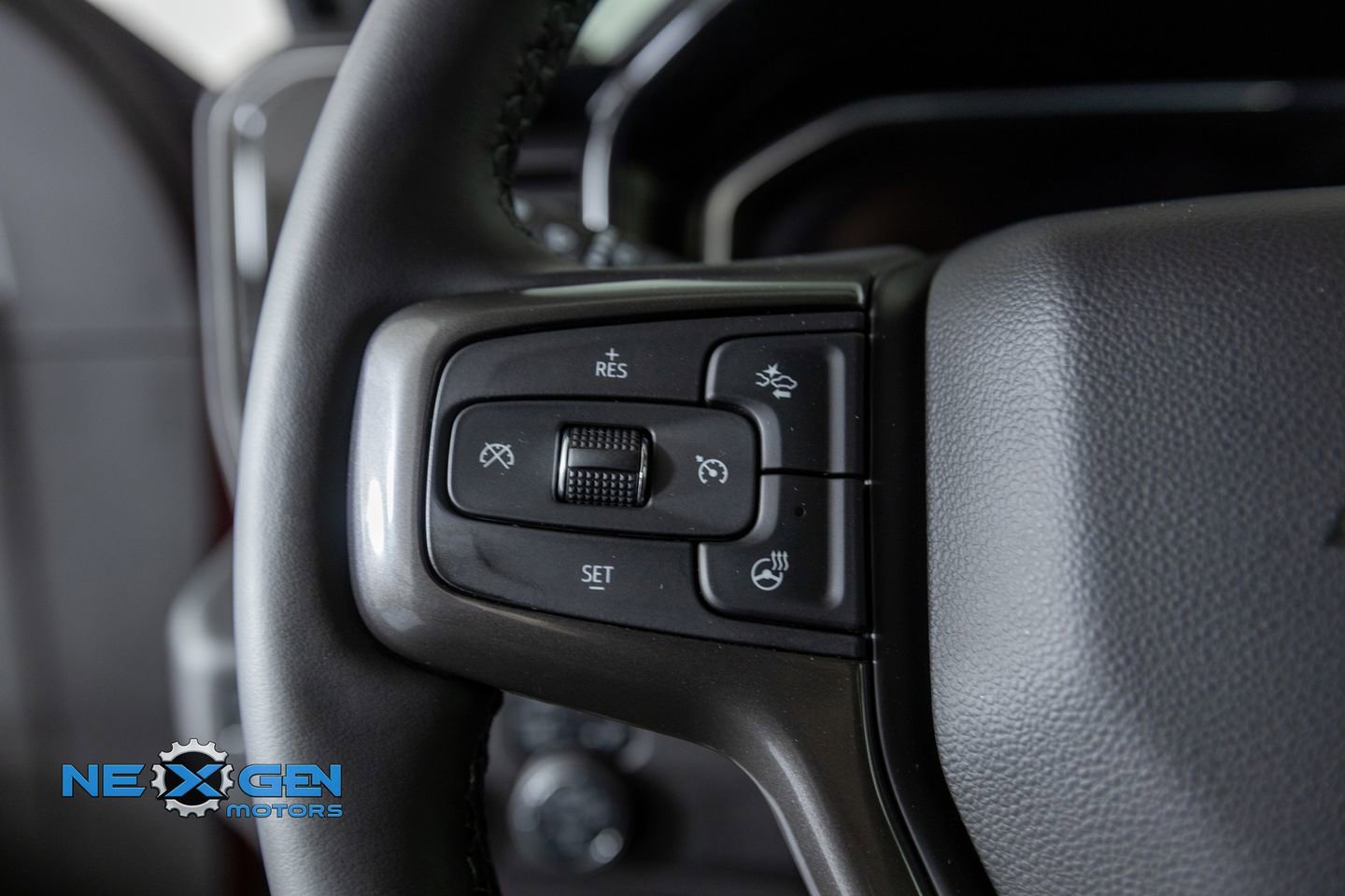 Used 2025 Chevrolet Silverado 2500 High Country w/ Technology Package image 14