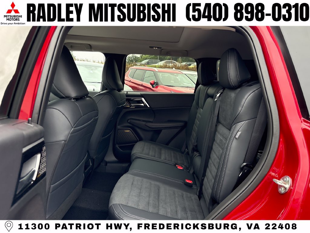 New 2026 Mitsubishi Outlander SE AWD/4WD image 12
