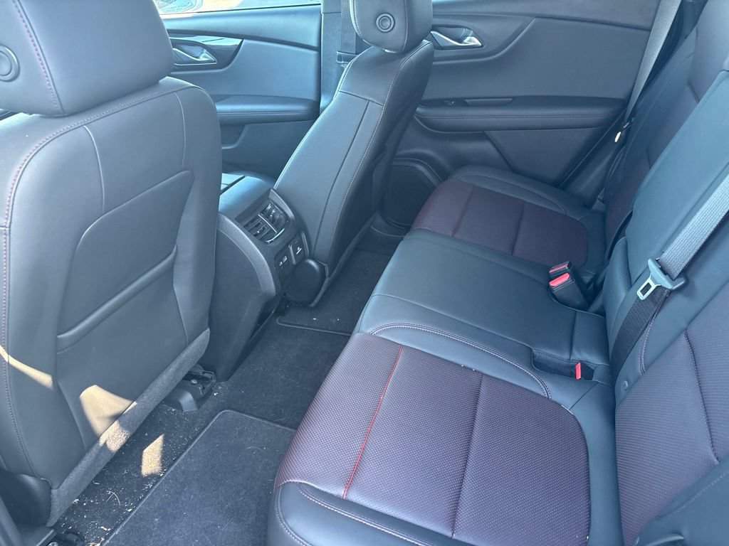Used 2019 Chevrolet Blazer RS w/ Sun and Wheels Package FWD image 7