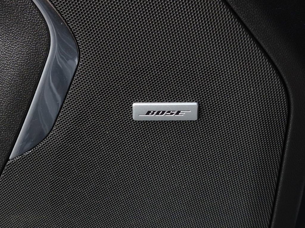 Used 2021 Chevrolet Suburban Z71 w/ Z71 Signature Package image 32