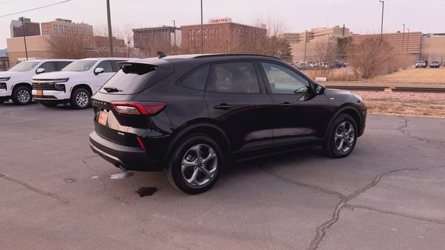 Used 2025 Ford Escape ST-Line image 8