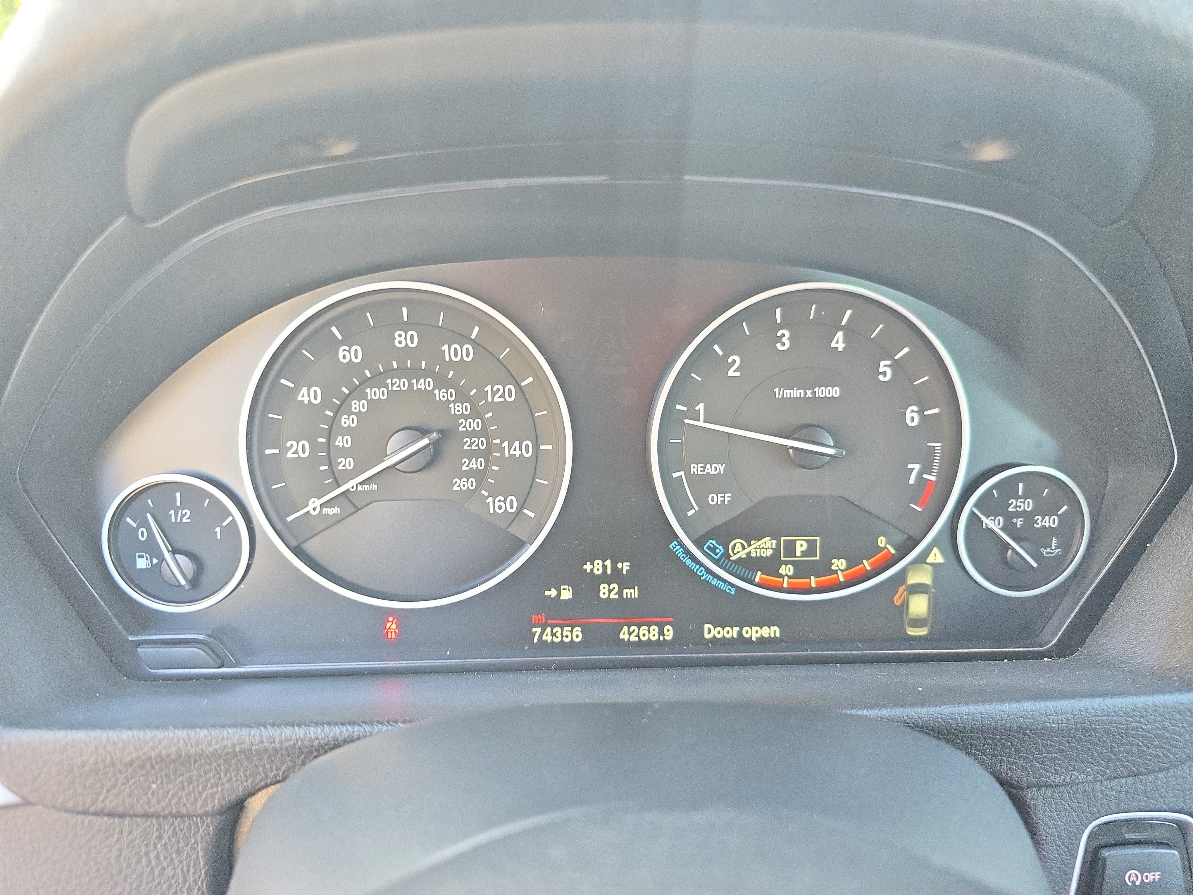 Used 2017 BMW 320i xDrive Sedan AWD/4WD image 16