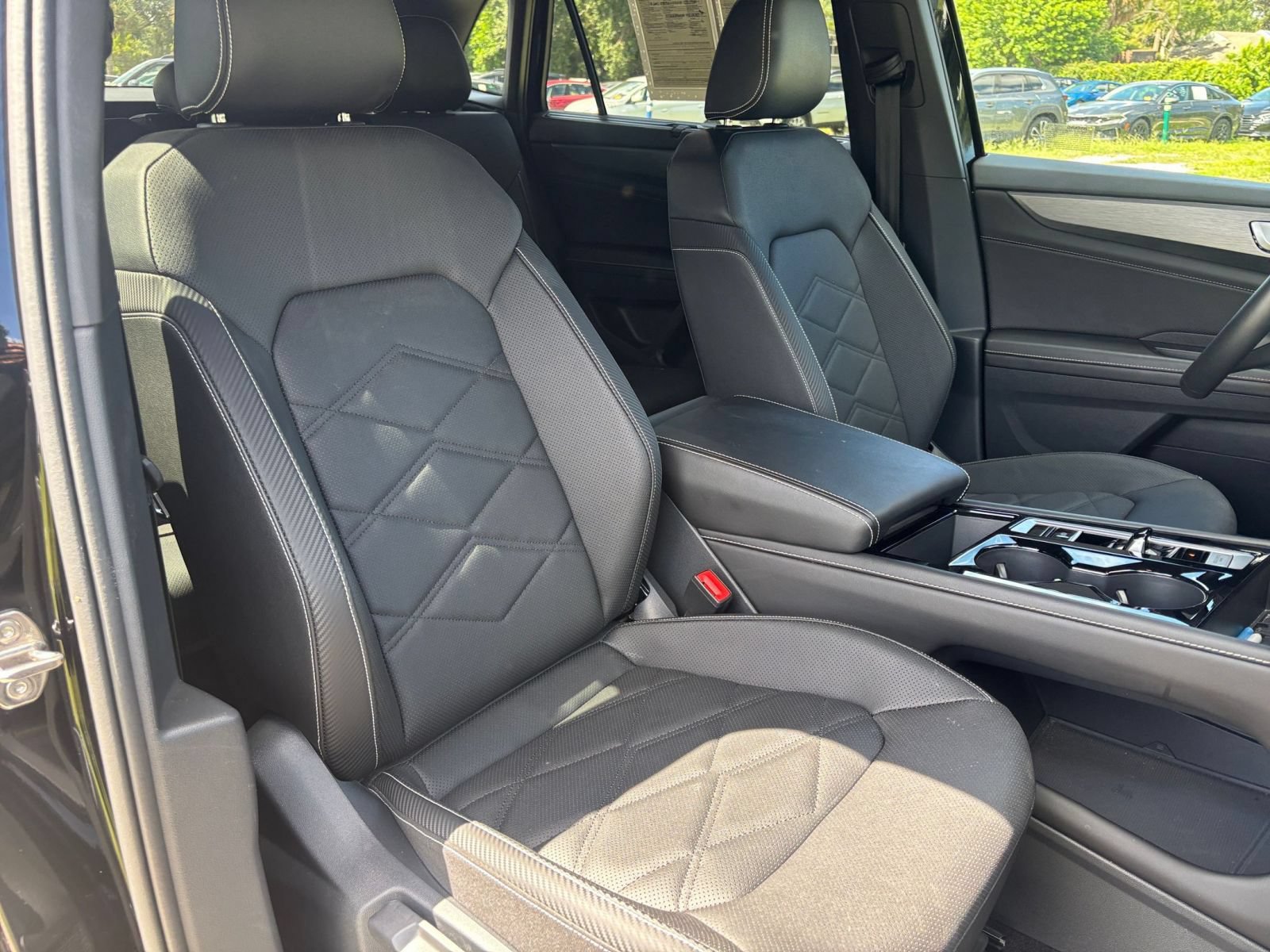 Used 2026 Volkswagen Atlas Cross Sport SE FWD image 38