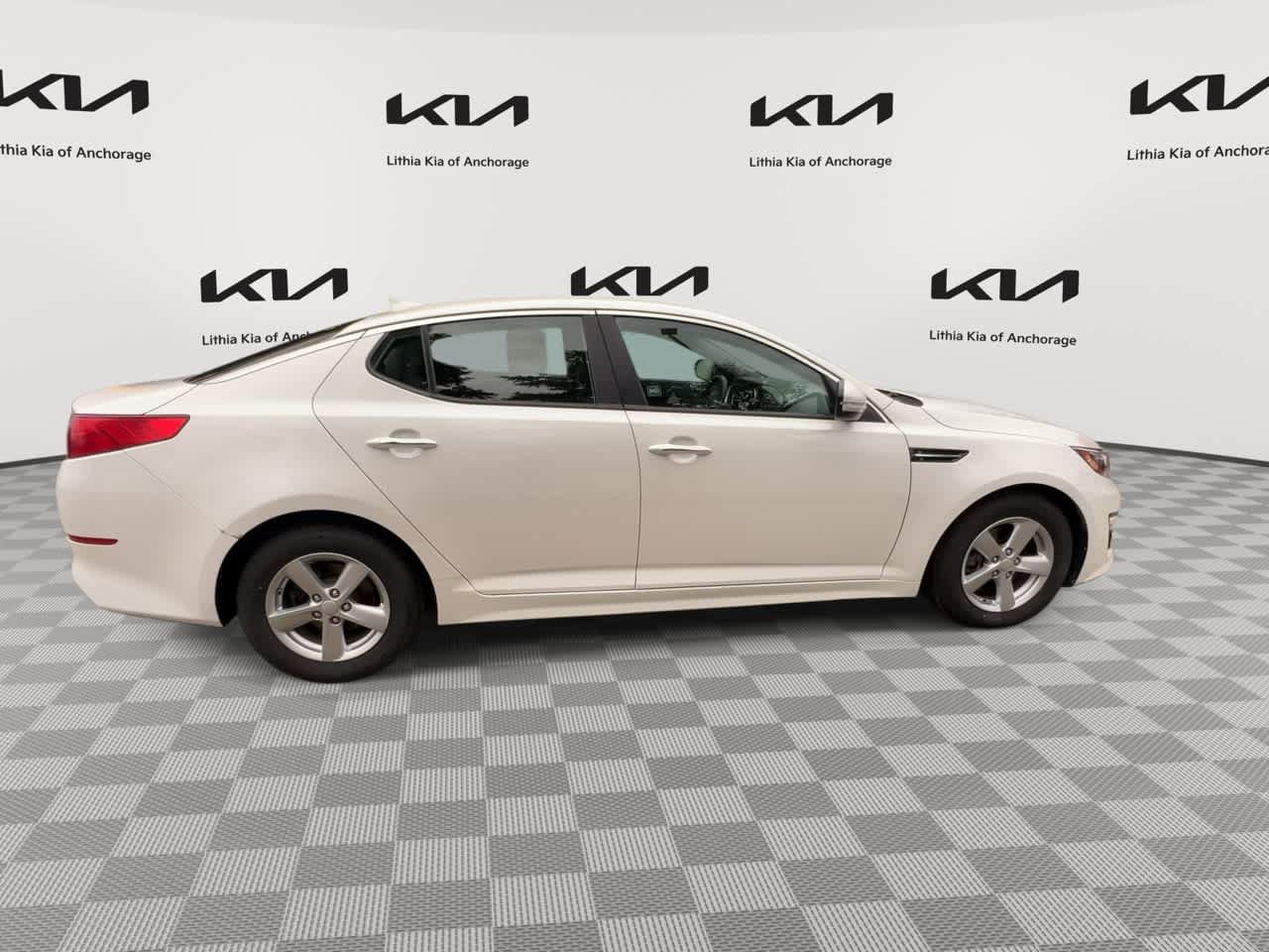 Used 2015 Kia Optima LX FWD image 2
