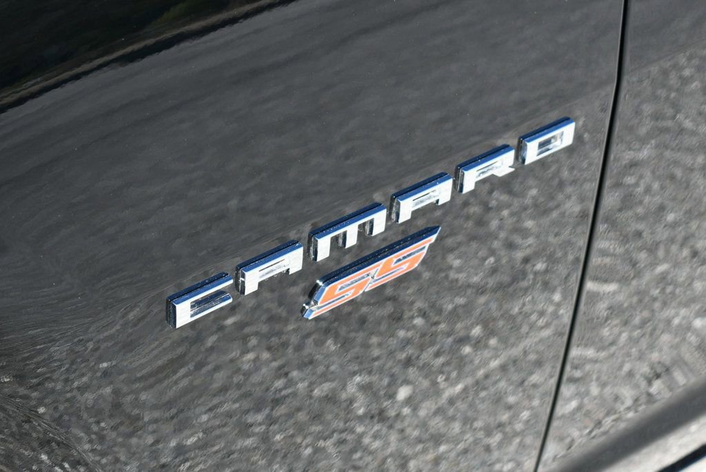 Used 2010 Chevrolet Camaro SS w/ RS Package image 11