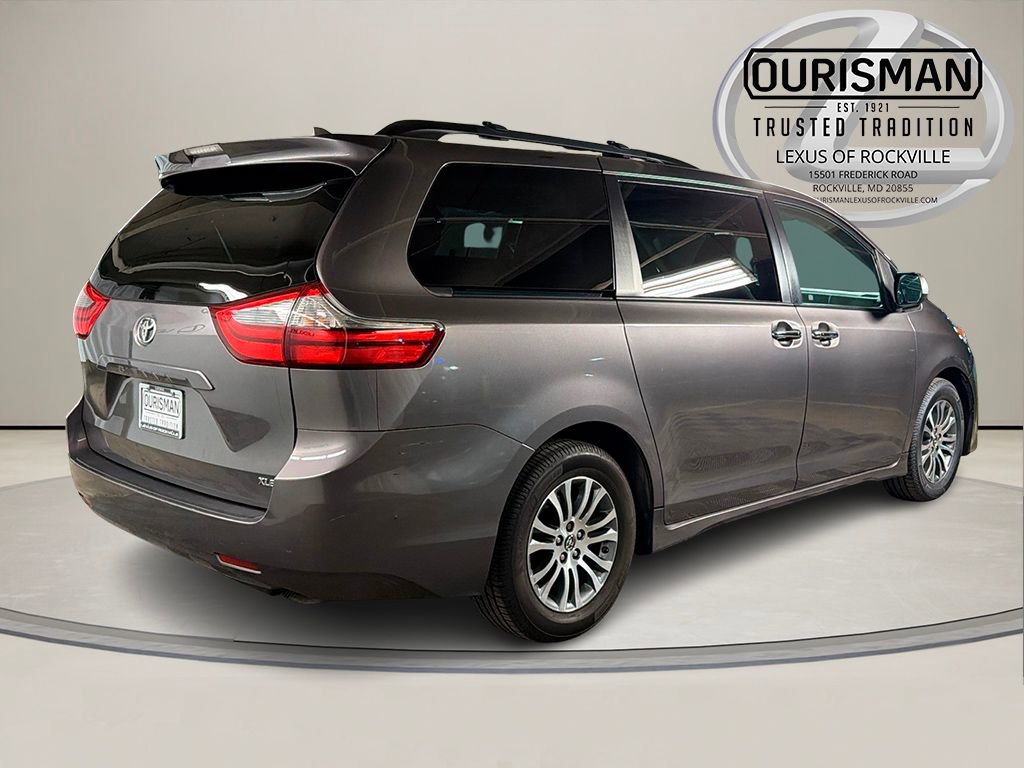 Used 2020 Toyota Sienna XLE image 8