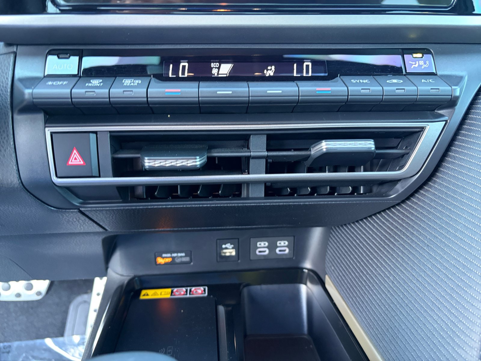 Used 2026 Toyota Camry SE w/ Convenience Package FWD image 20