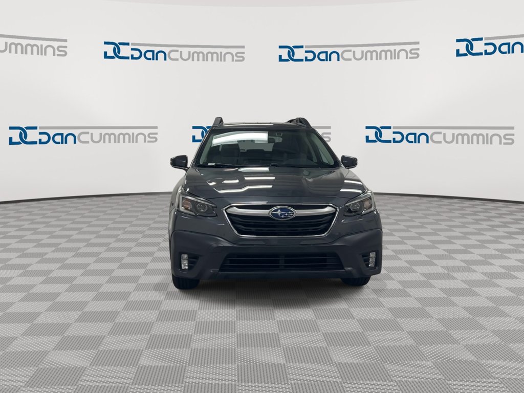 Used 2021 Subaru Outback Premium AWD/4WD image 3
