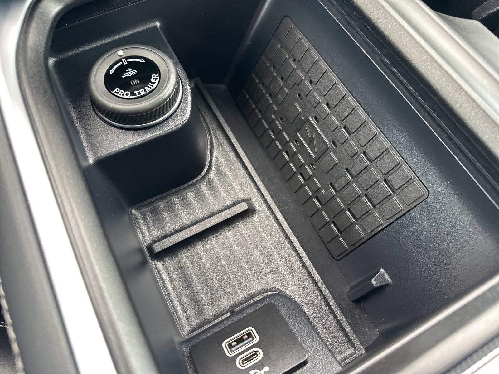 Used 2025 Ford Expedition Max Platinum AWD/4WD image 73