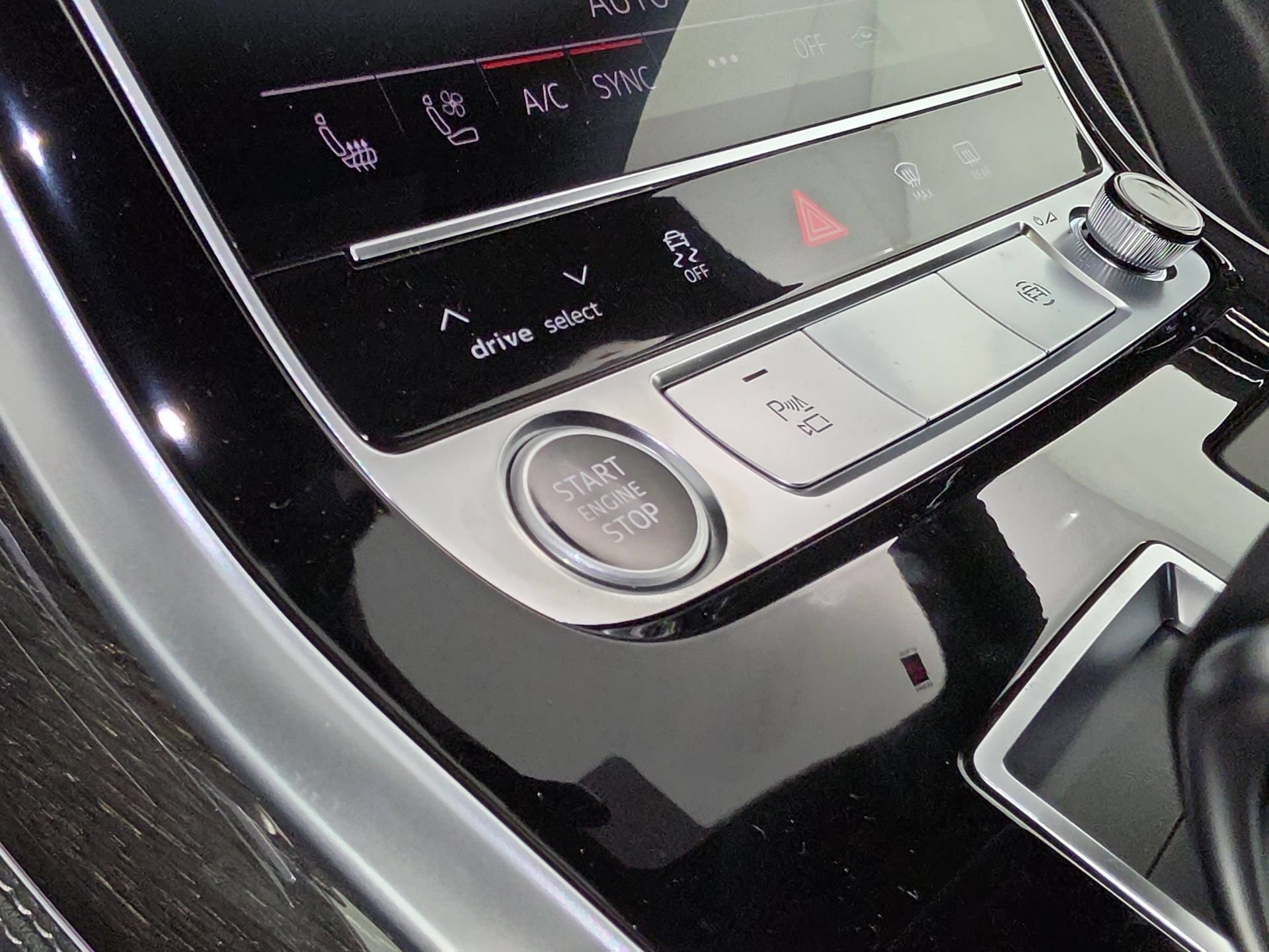 New 2026 Audi Q8 Premium Plus AWD/4WD image 30