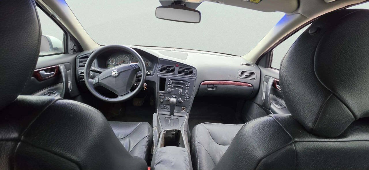 Used 2004 Volvo S60 2.4 FWD image 8