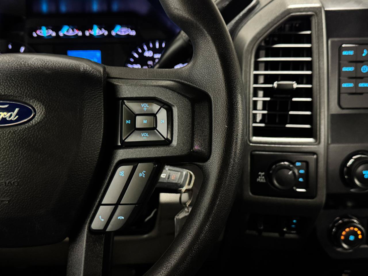 Used 2019 Ford F250 XL w/ XL Value Package AWD/4WD image 16