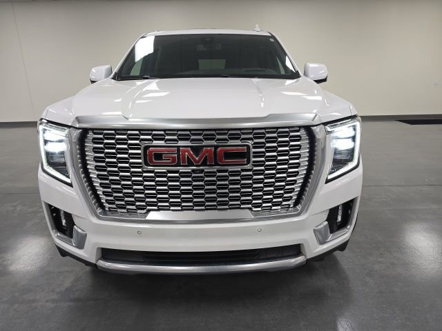 Used 2021 GMC Yukon XL Denali image 2