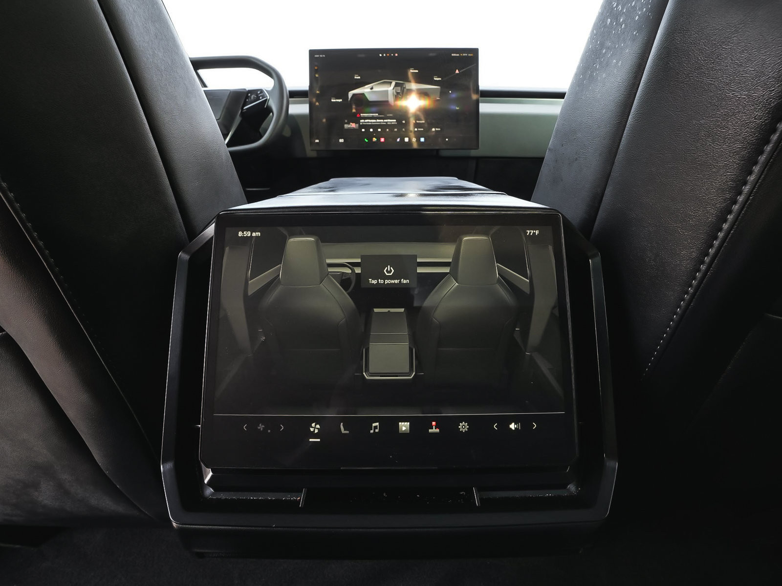 Used 2025 Tesla Cybertruck AWD Crew Cab image 34