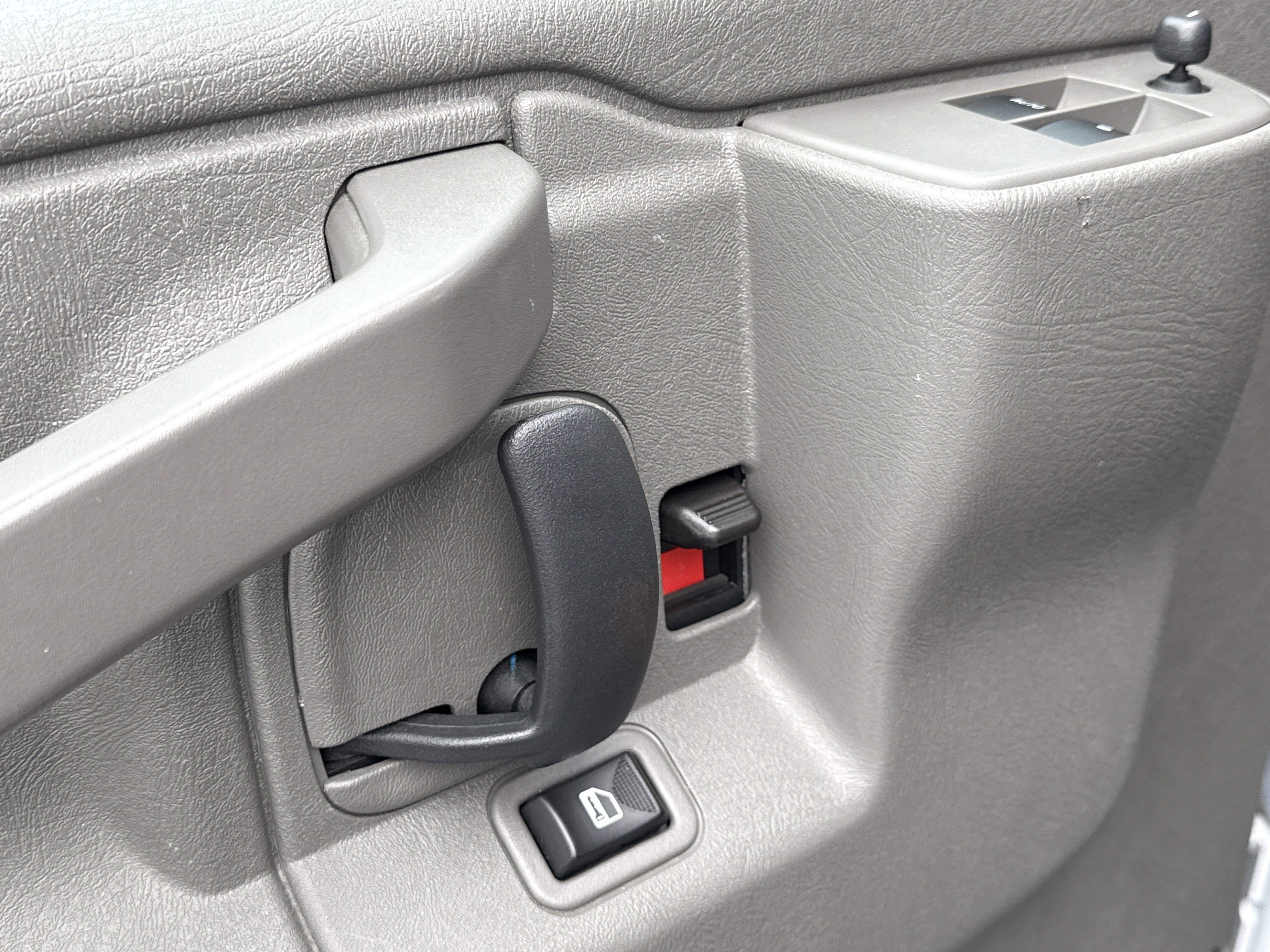 Used 2024 GMC Savana 2500 w/ Driver Convenience Package RWD image 15