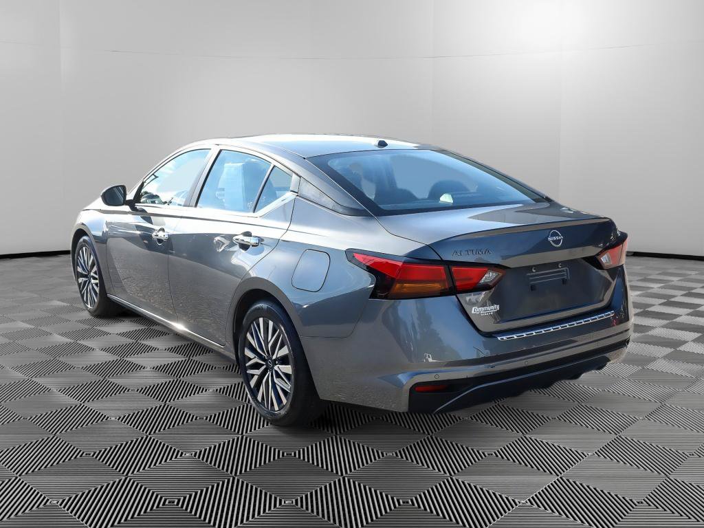 Used 2023 Nissan Altima 2.5 SV FWD image 6