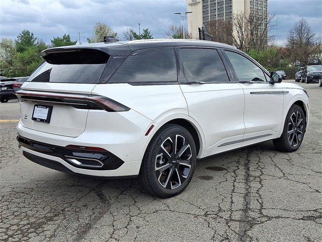 Used 2024 Lincoln Nautilus Reserve w/ Equipment Group 203A image 6