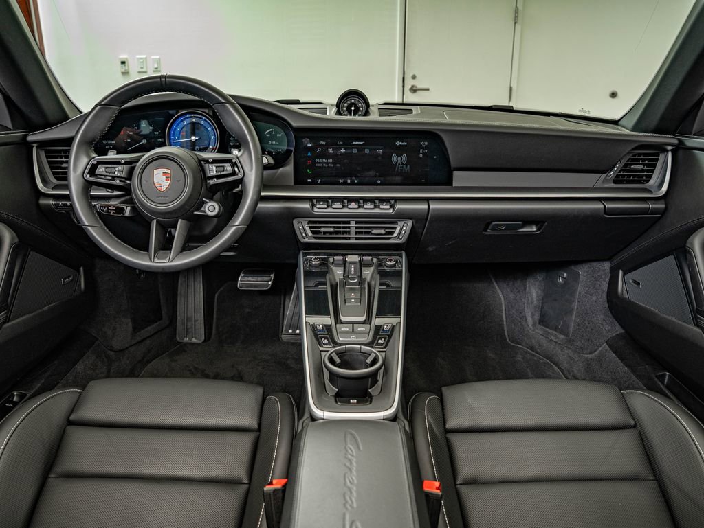 Used 2024 Porsche 911 Carrera S RWD image 6