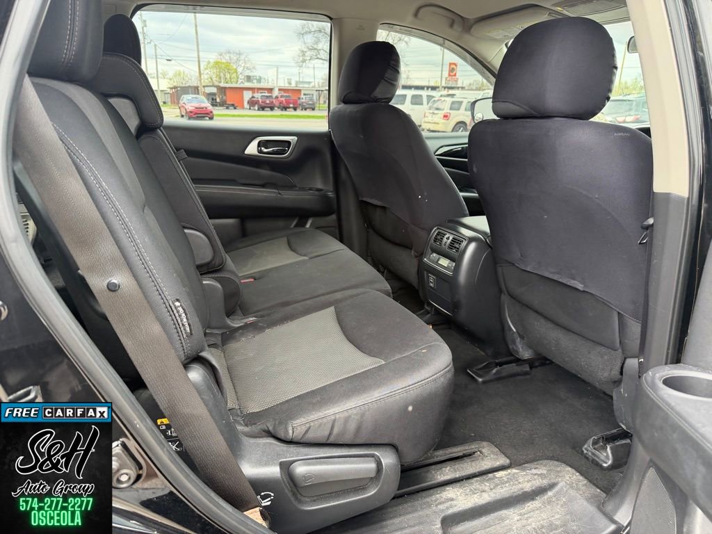 Used 2018 Nissan Pathfinder S image 9