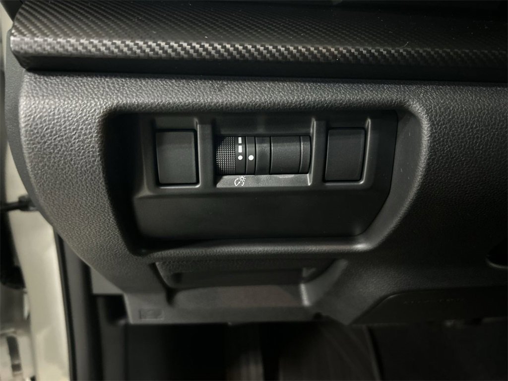 Certified 2025 Subaru Crosstrek 2.0i Premium image 17
