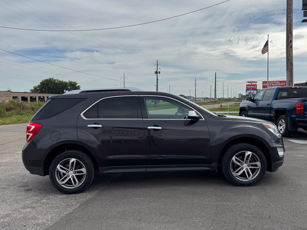 Used 2016 Chevrolet Equinox LTZ w/ Enhanced Convenience Package AWD/4WD image 38