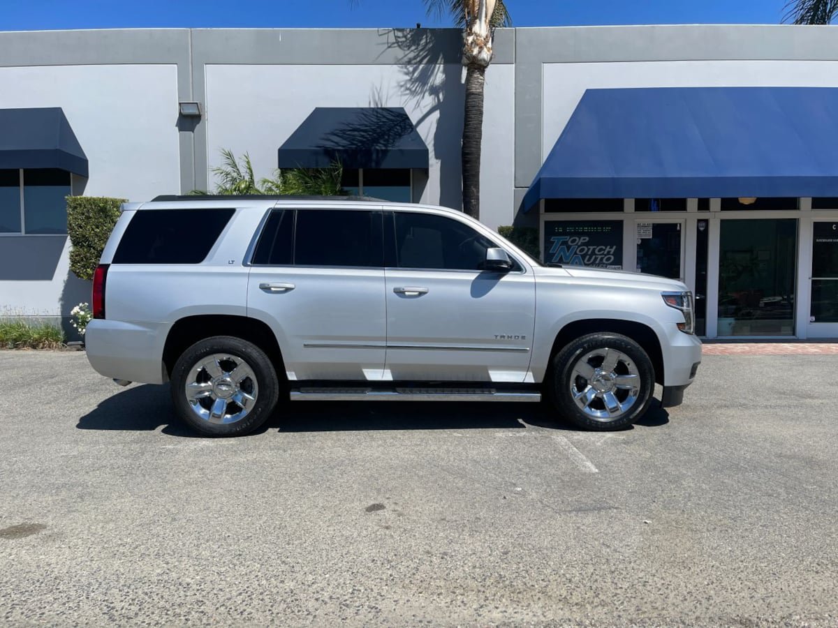 Used 2017 Chevrolet Tahoe LT w/ LT Signature Package RWD image 4