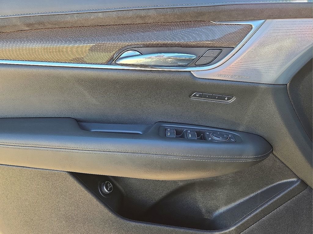 Used 2024 Cadillac XT6 Sport w/ Platinum Package image 21