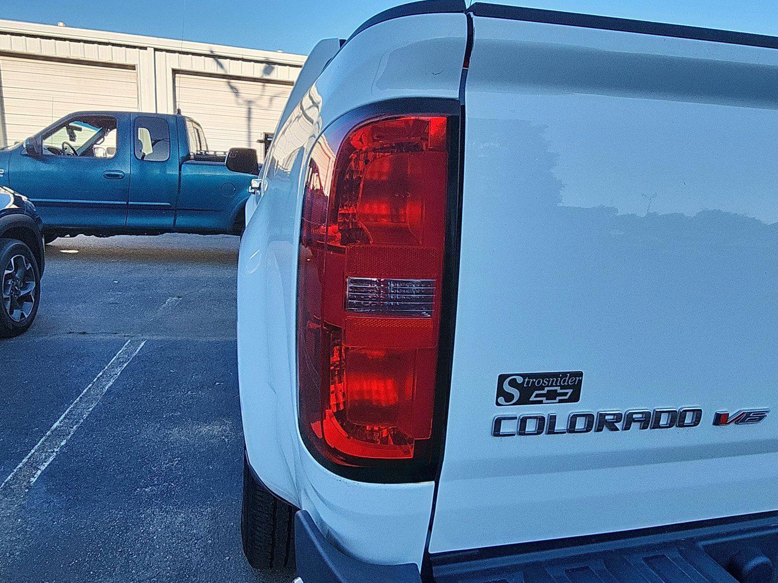 Used 2020 Chevrolet Colorado LT RWD image 8